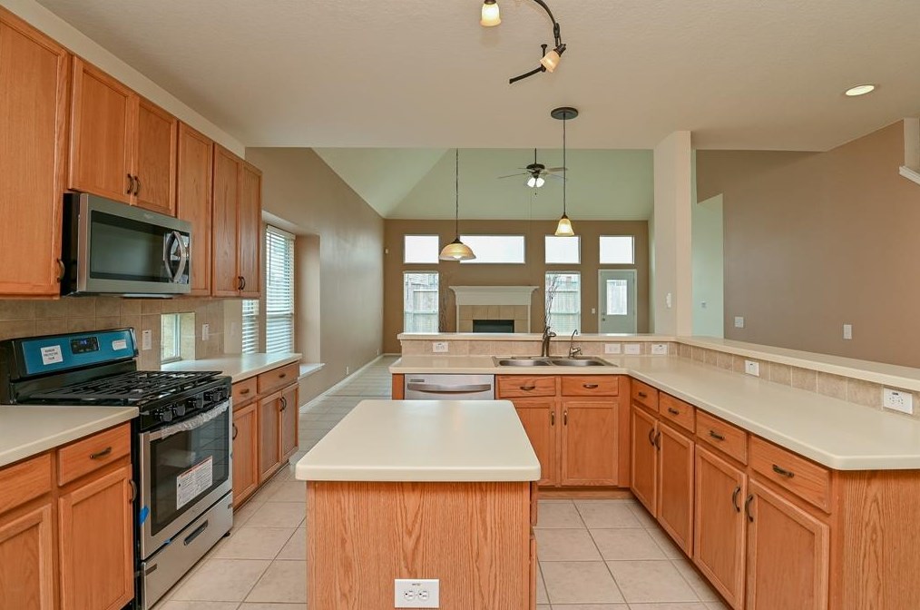 3022 Providence Oak St, Houston TX  77084-3190 exterior