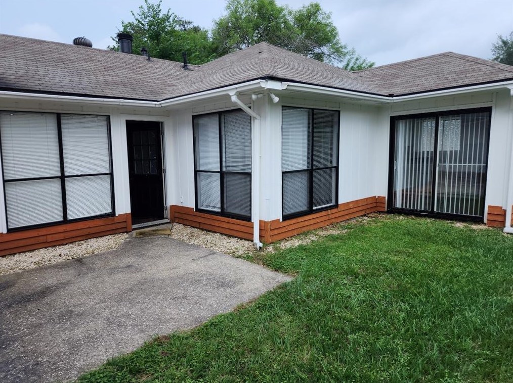 2526 Autumn Springs Ln, Spring TX  77373-6146 exterior