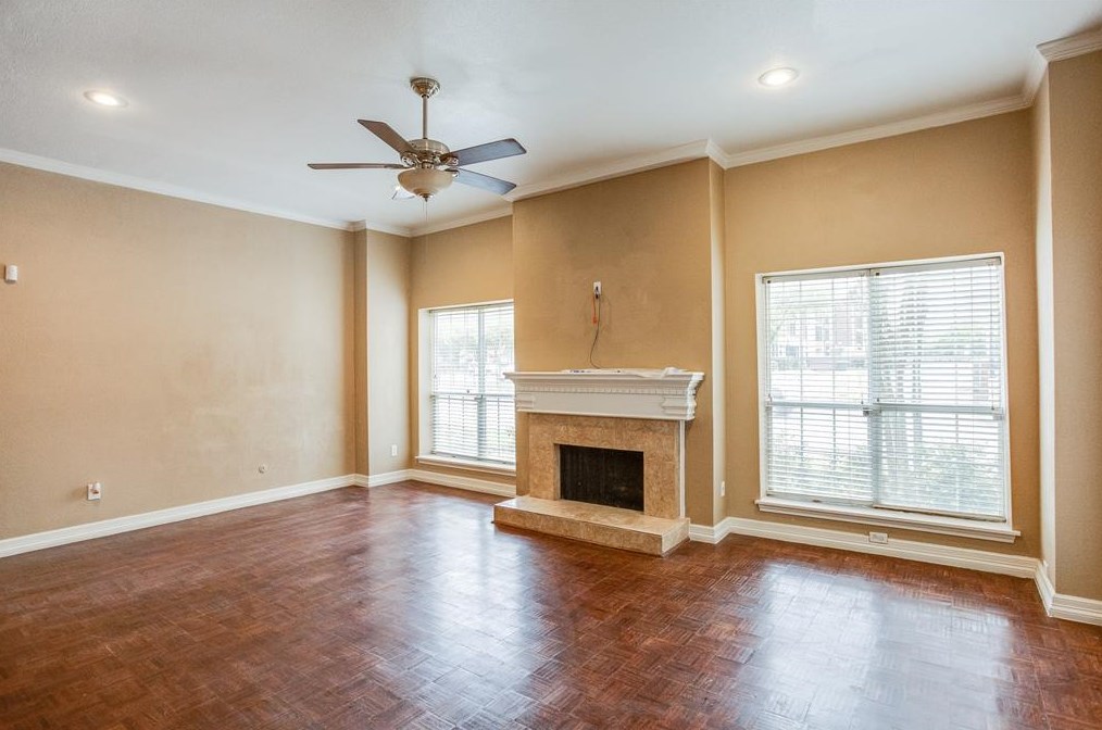 1819 Post Oak Park Dr, Houston TX  77027-3303 exterior