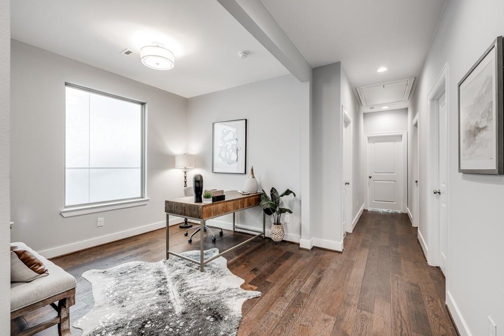 304 27 St, Houston TX  77008-2130 exterior