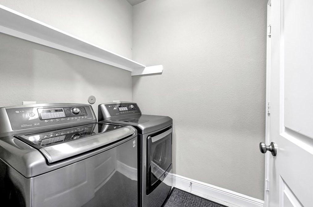4609 Clover St, Houston TX  77051-2724 exterior