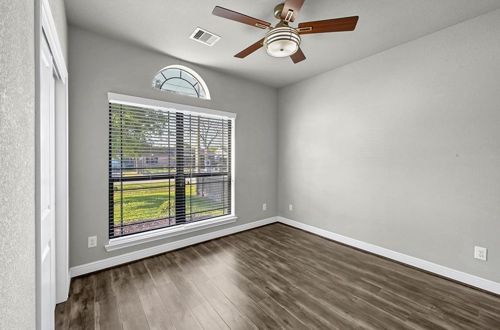 4609 Clover St, Houston TX  77051-2724 exterior