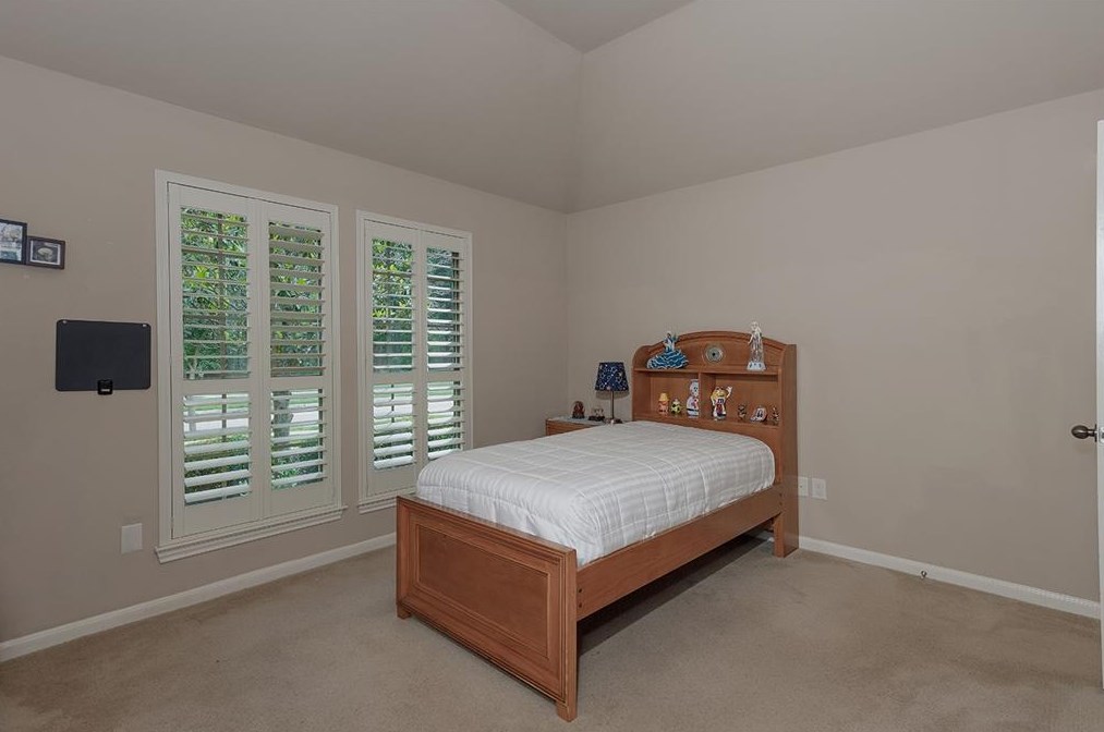 13527 Delwood Spg Ln, Houston TX  77044-1378 exterior