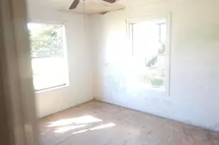 803 Chester St, West Orange, TX 77630 - Photo 11