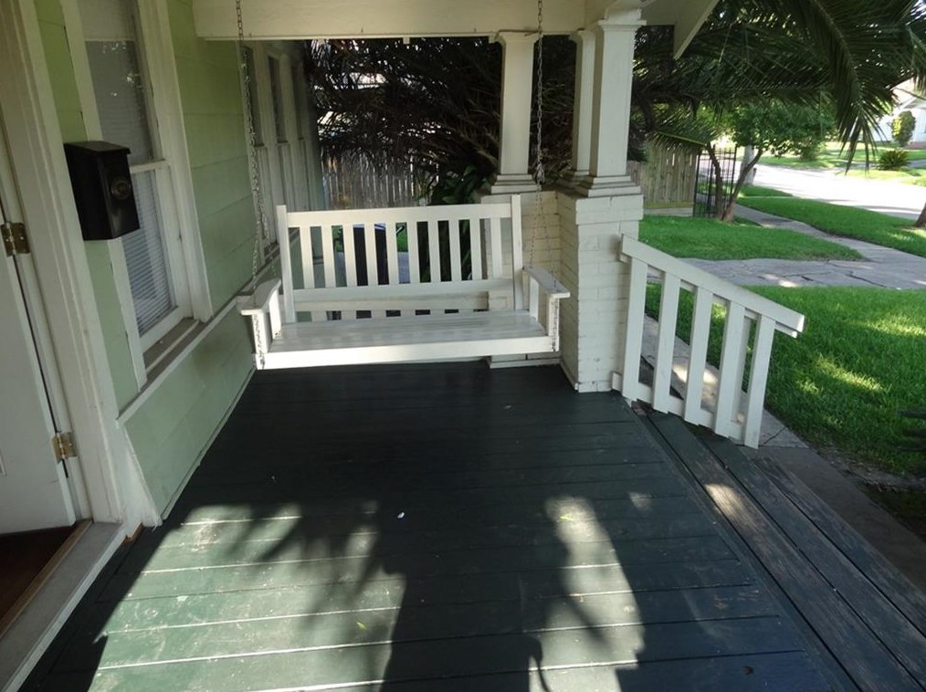 4609 Woodside St, Houston TX  77023-1270 exterior