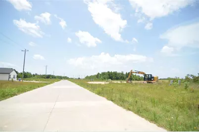 7715 Amanda Rd, Cleveland, TX 77327 - Photo 9