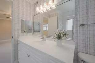 2121 Fountain View Dr, Houston, TX 77057 - Photo 17