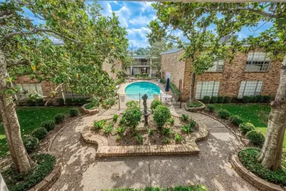 2121 Fountain View Drive #22, Houston, TX 77057 - Photo 19