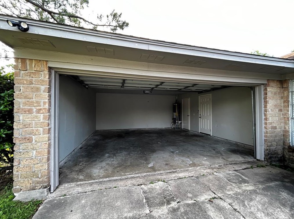 11211 Sageberry Dr, Houston TX  77089-2102 exterior