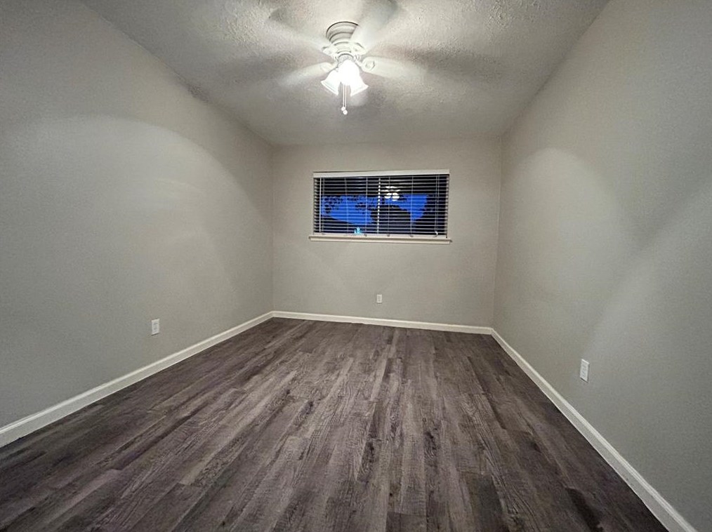 11211 Sageberry Dr, Houston TX  77089-2102 exterior