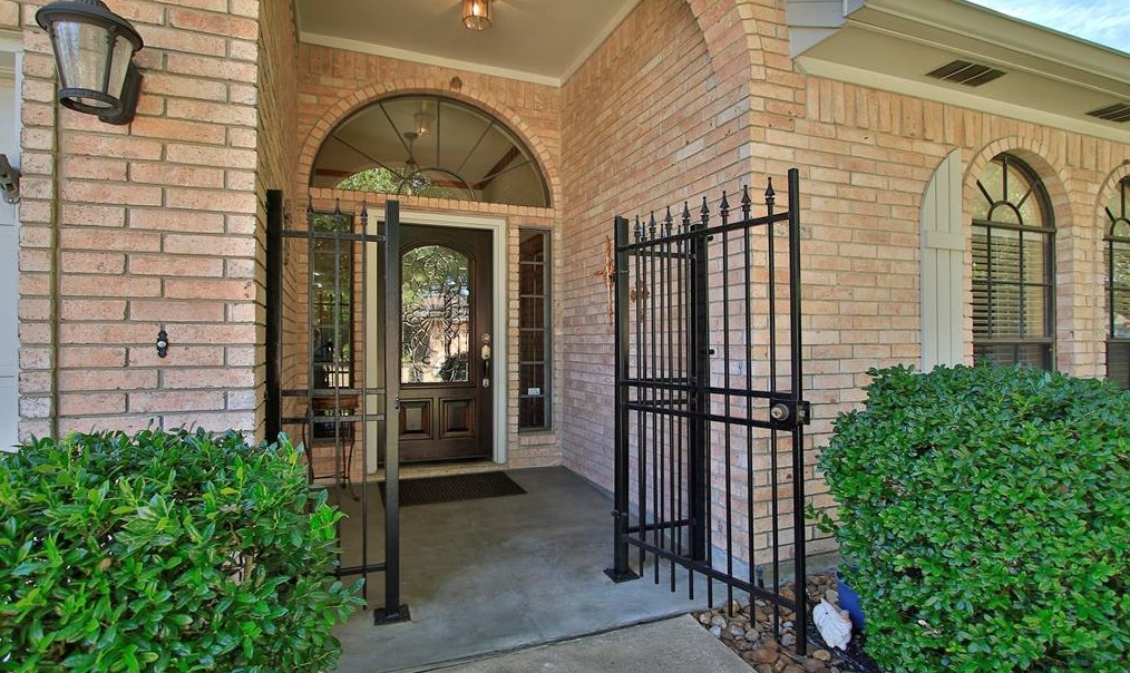 14103 Muirfield Village Dr, Houston TX  77069-1731 exterior