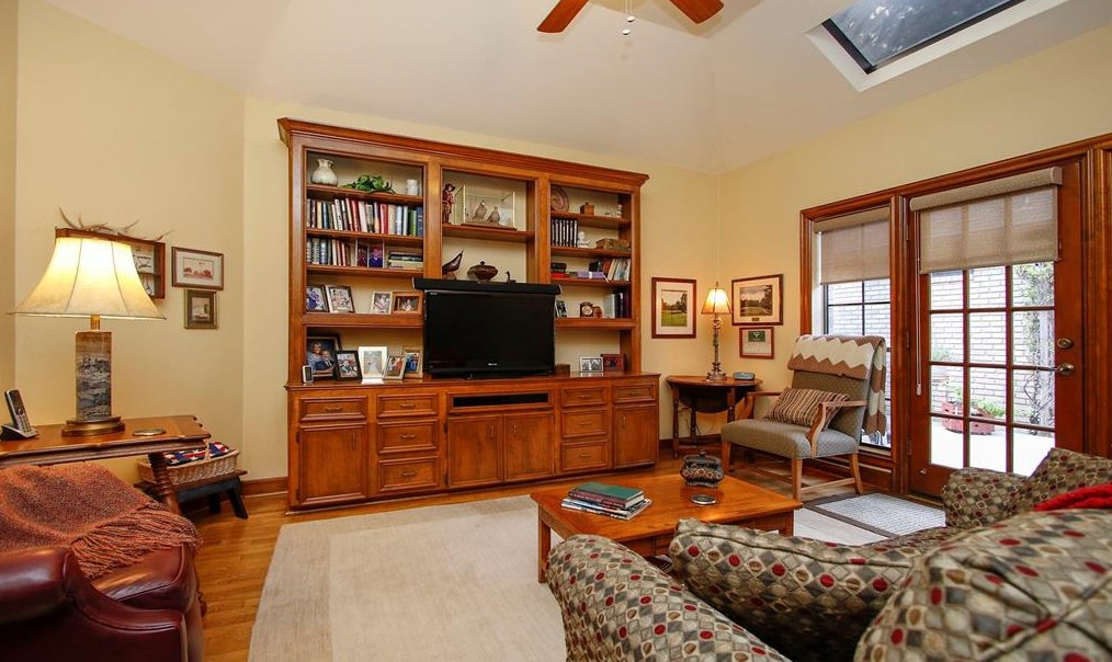 14103 Muirfield Vlg, Houston TX  77069-1753 exterior