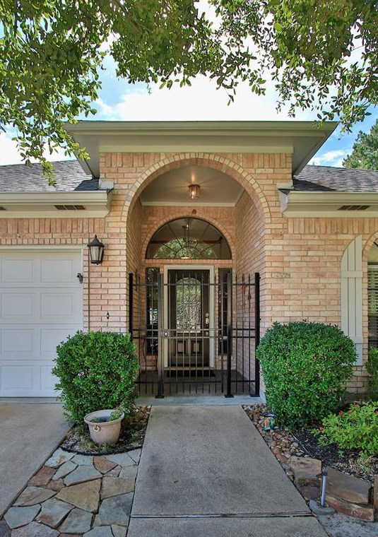 14103 Muirfield Vlg, Houston TX  77069-1753 exterior