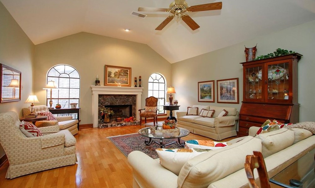 14103 Muirfield Vlg, Houston TX  77069-1753 exterior