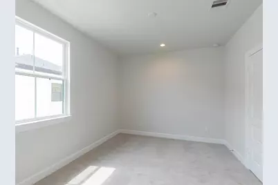 2808 Grand Fountains Drive #D, Houston, TX 77054 - Photo 11