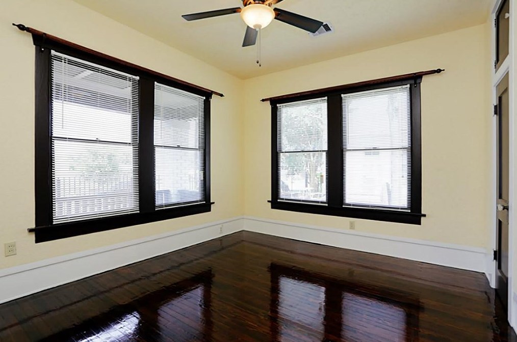 1211 Bingham St, Houston TX  77007-4213 exterior