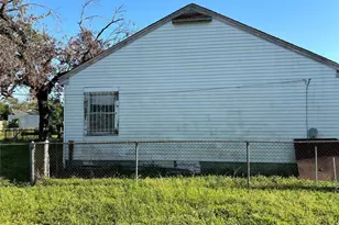 1103 Hoffman St, Houston, TX 77020 - Photo 11