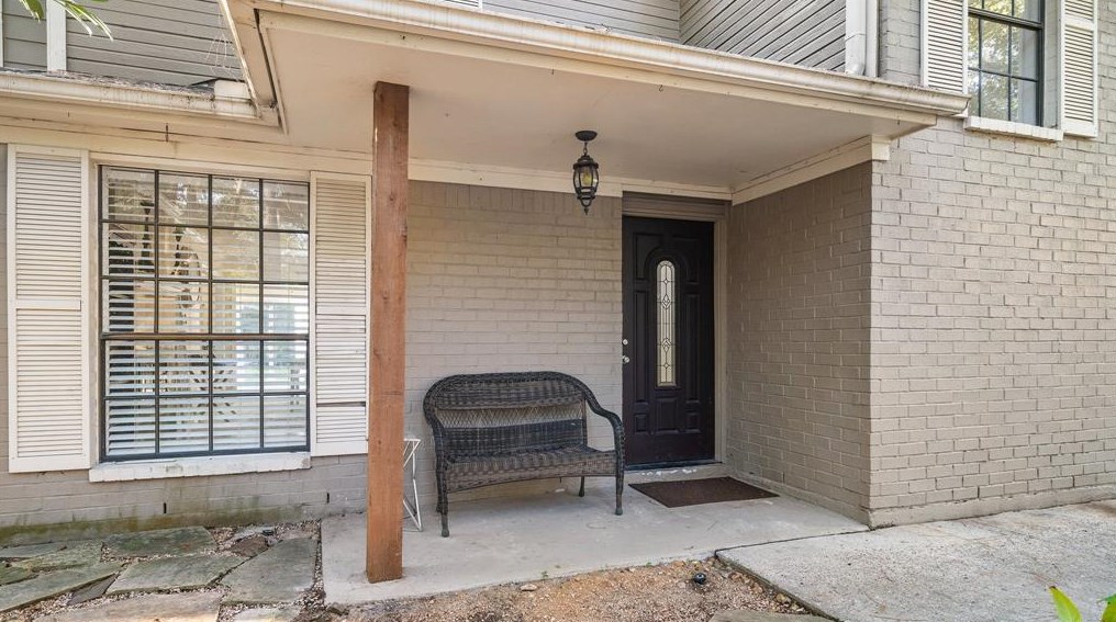 12 Morning Frst Ct, Spring TX 77381-2854 exterior