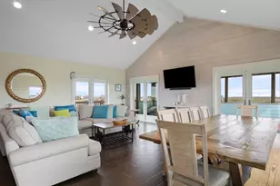 1086 Pennington St, Gilchrist, TX 77617 - Photo 3