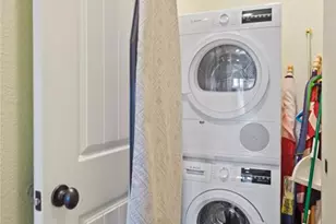 1086 Pennington St, Gilchrist, TX 77617 - Photo 29