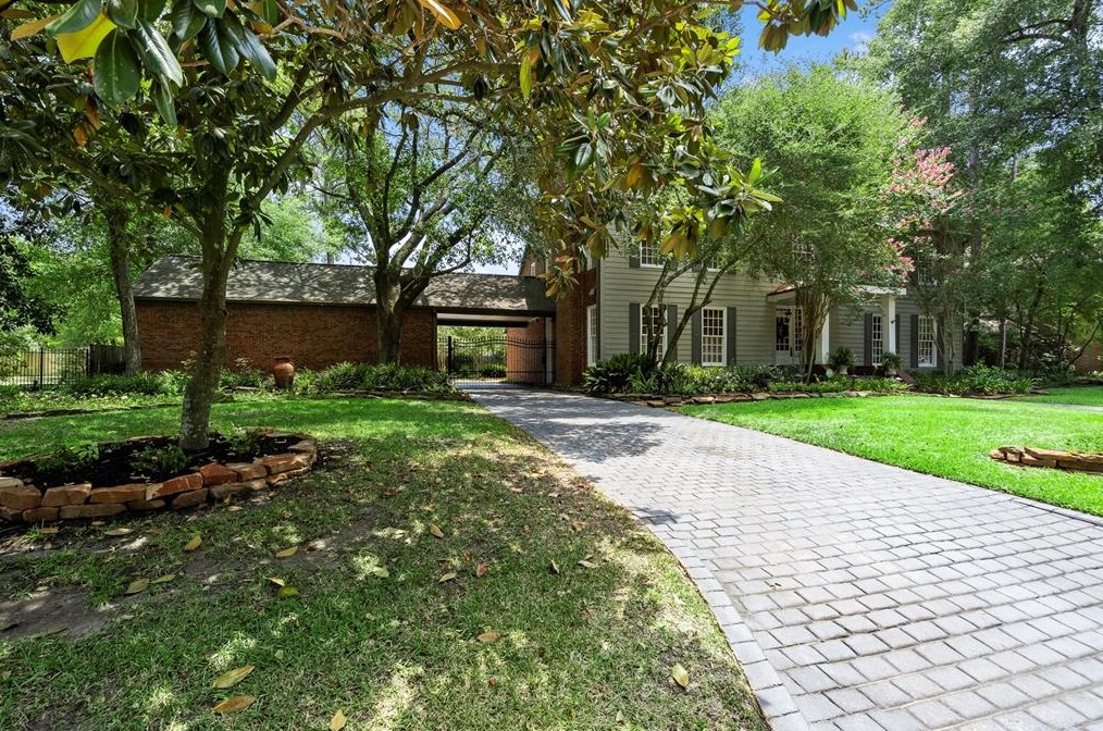 14026 Champions Hamlet Ct, Houston TX  exterior