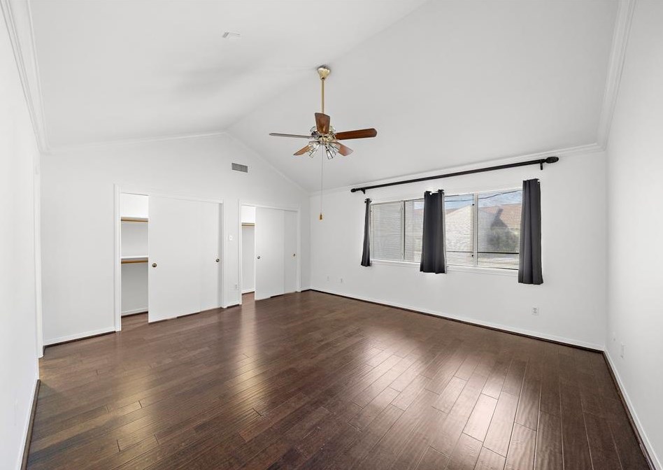 1950 Augusta Dr, Houston TX 77057-3757 exterior