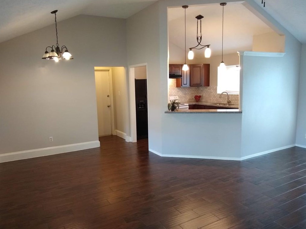 2502 Ewell Dr, League City TX  77573-3305 exterior