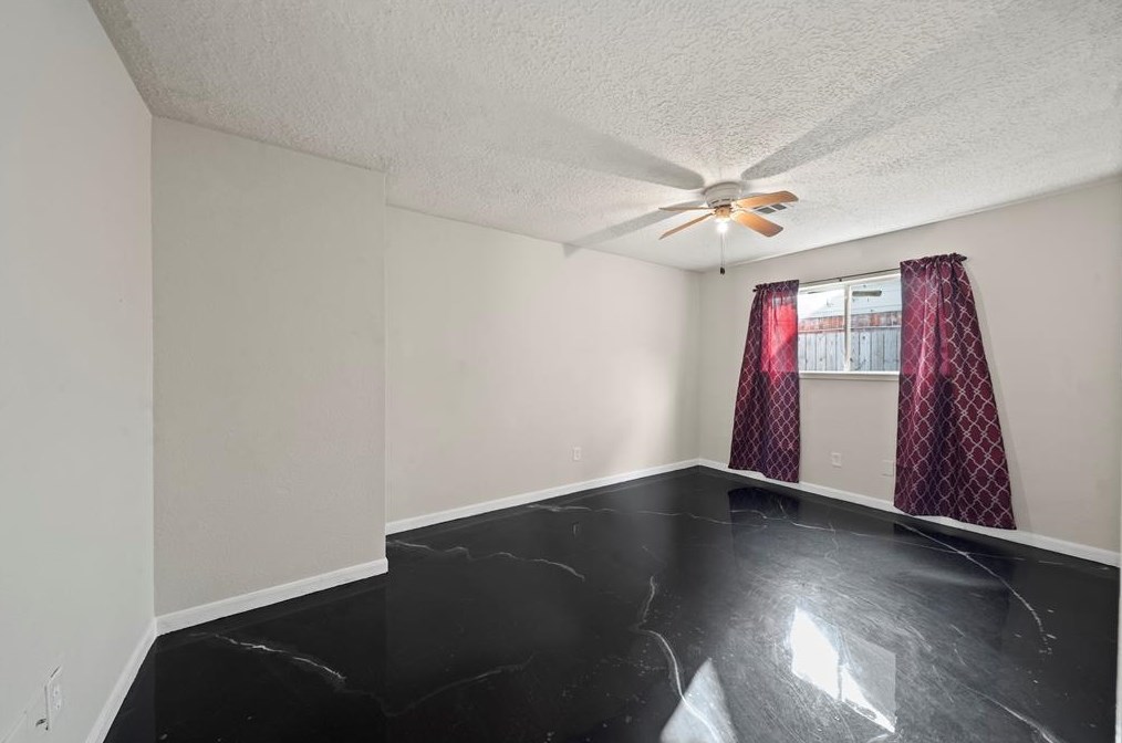 11927 Osage Park Dr, Houston TX  77065-3807 exterior