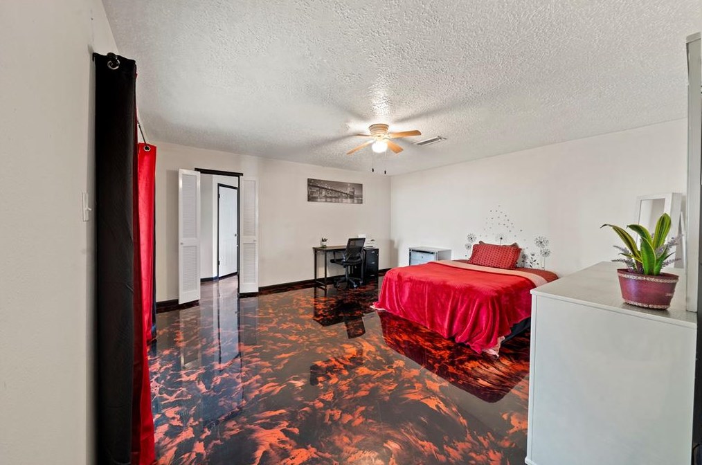 11927 Osage Park Dr, Houston TX  77065-3807 exterior