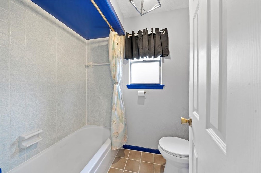 11927 Osage Park Dr, Houston TX  77065-3807 exterior