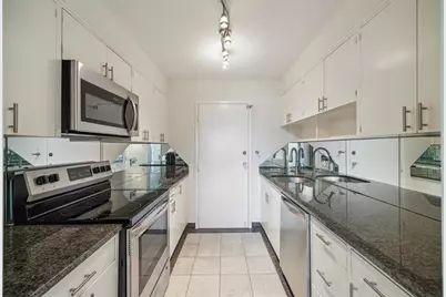 2929 Buffalo Speedway #A306, Houston, TX 77098 - Photo 3
