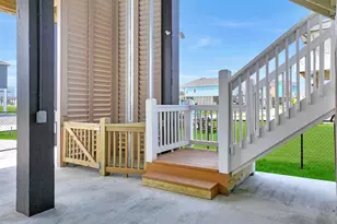 1983 Royalville Ct, Crystal Beach, TX 77650 - Photo 17