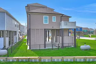 1983 Royalville Ct, Crystal Beach, TX 77650 - Photo 11