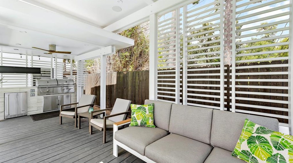 1435 Chantilly Ln, Houston TX  77018-3115 exterior