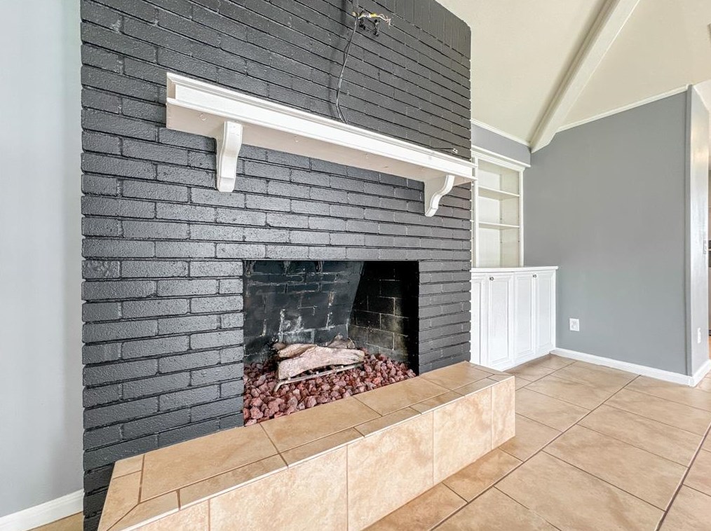 403 Pebblebrook Dr, Taylor Lake Village TX  77586-6012 exterior