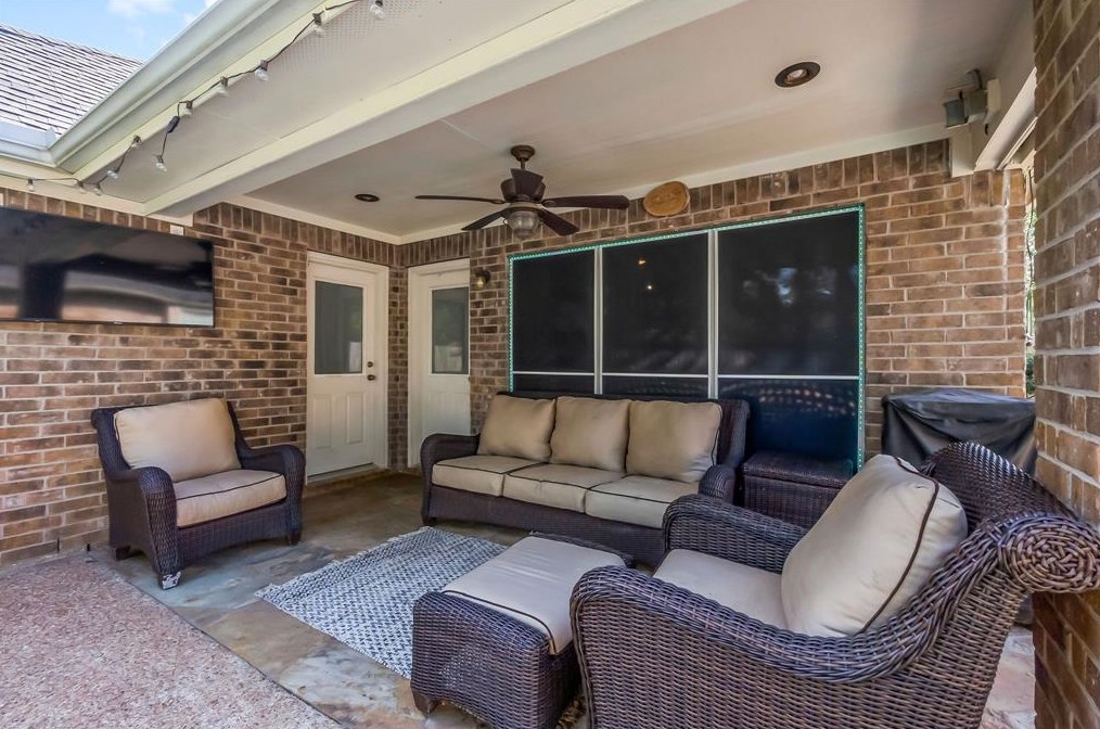 2223 Lazy Trl Path Ct, Spring TX 77373-7669 exterior