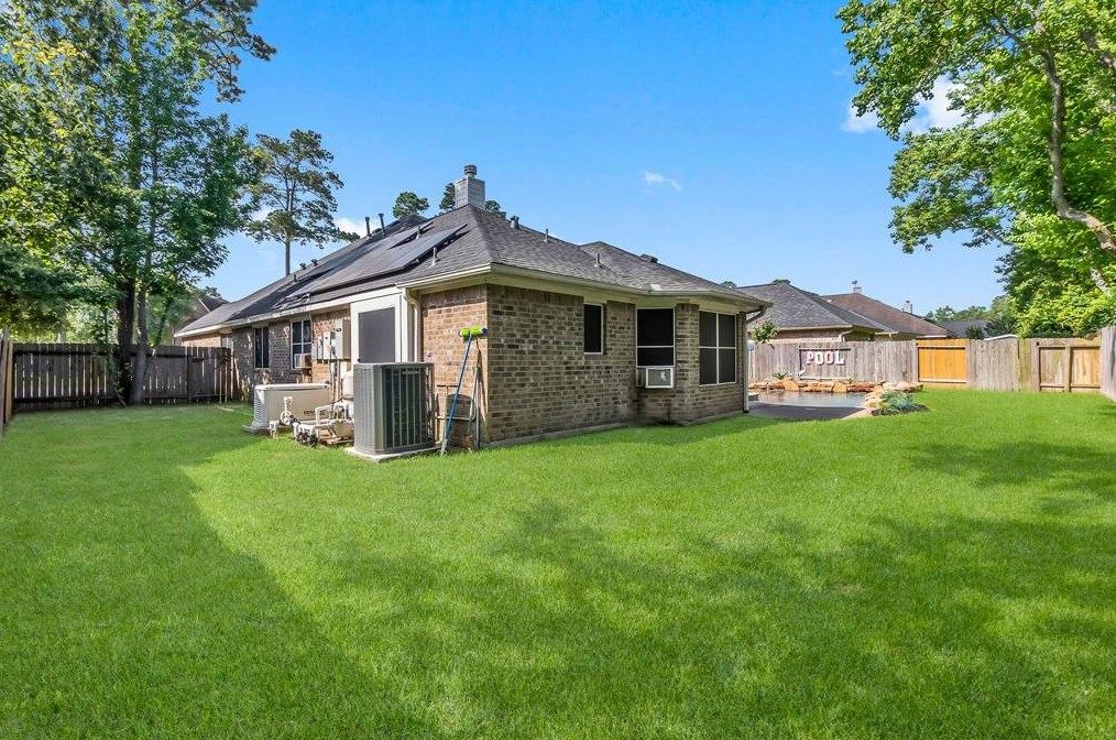 2223 Lazy Trl Path Ct, Spring TX 77373-7669 exterior