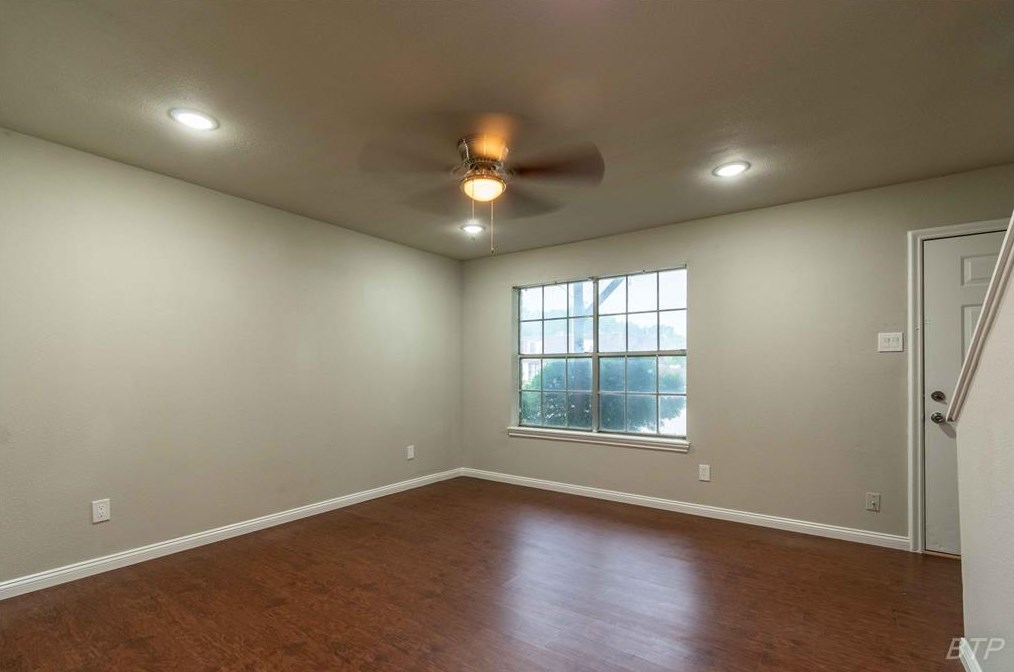 11947 Beechnut St, Houston TX  77072-4028 exterior