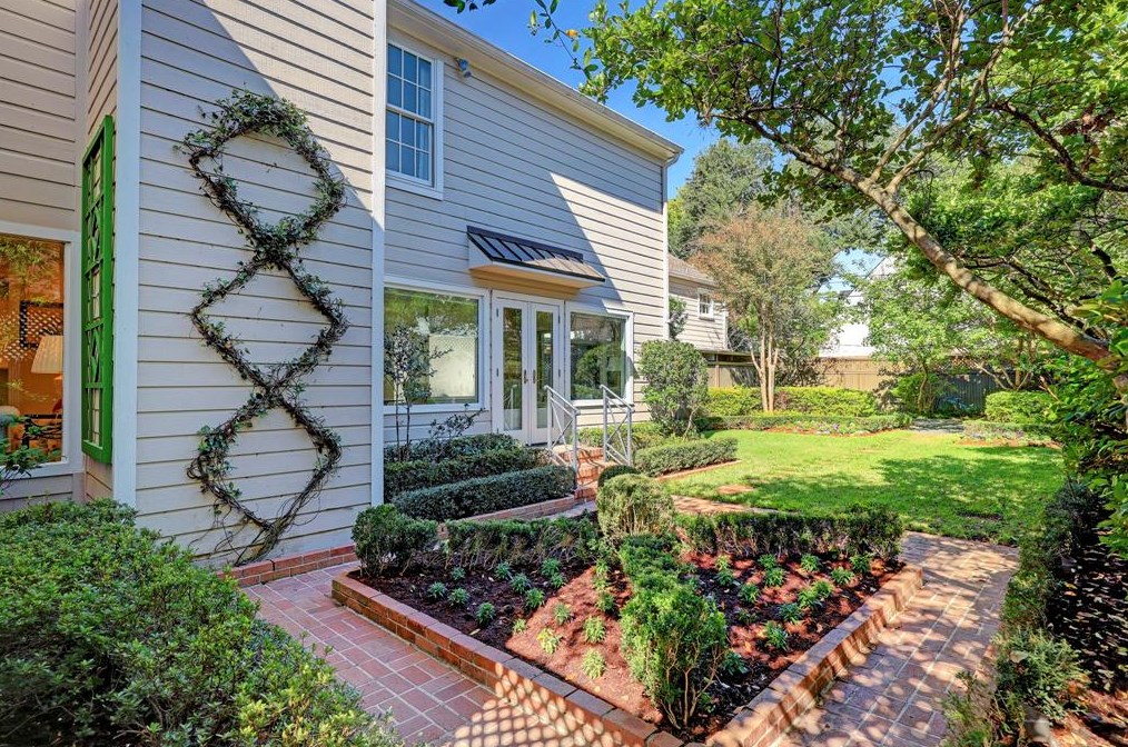 3714 Inwood Dr, Houston TX  77019-3004 exterior