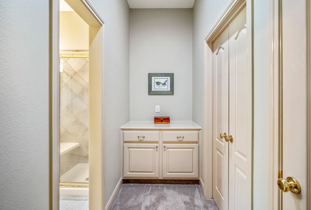 10215 Earlington Mnr Dr, Spring TX 77379-7463 exterior