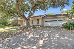 4125 Meridian Pl, Corpus Christi, TX 78411 - Photo 3