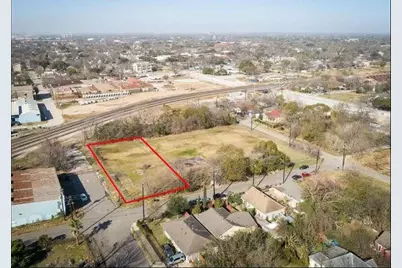 2295 Harrington Street, Houston, TX 77026 - Photo 3