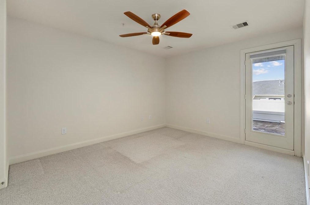 3950 Floyd St, Houston TX  77007-5791 exterior
