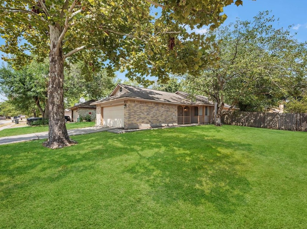 23526 Tree House Ln, Spring TX  77373-6673 exterior