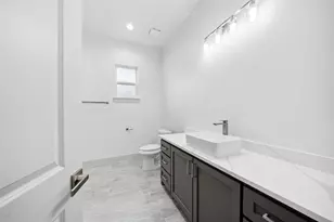 619 Longhorn Trail, Angleton, TX 77515 - Photo 27