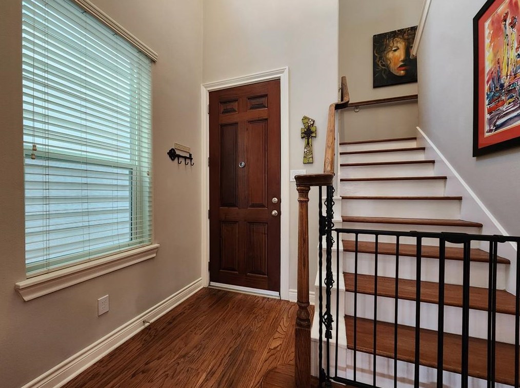5739 Darling St, Houston TX  77007-1863 exterior