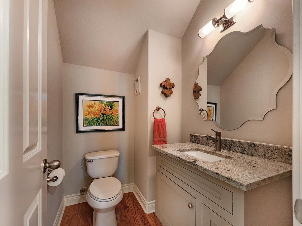 5739 Darling St, Houston TX  77007-1863 exterior