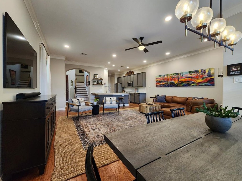 5739 Darling St, Houston TX  77007-1863 exterior