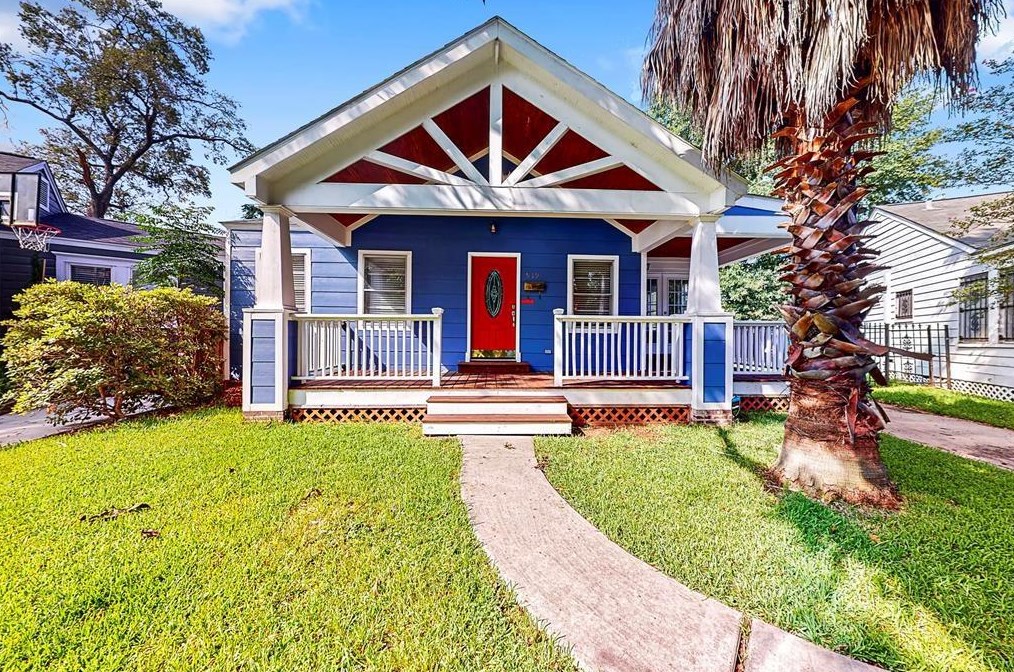 919 Dorothy St, Houston TX  77008-6641 exterior