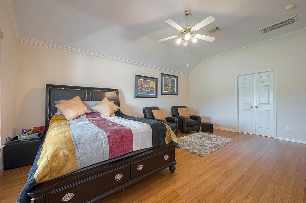 12315 Shadow Cv Dr, Houston TX  77082-2502 exterior